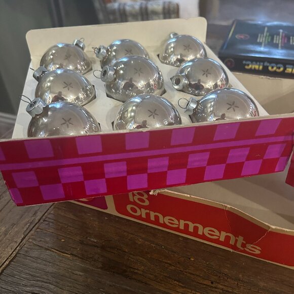 Vintage Fieldcraft/Ornemets Glass Christmas Ornaments Lot of 18 with Box Bright - Picture 5 of 8